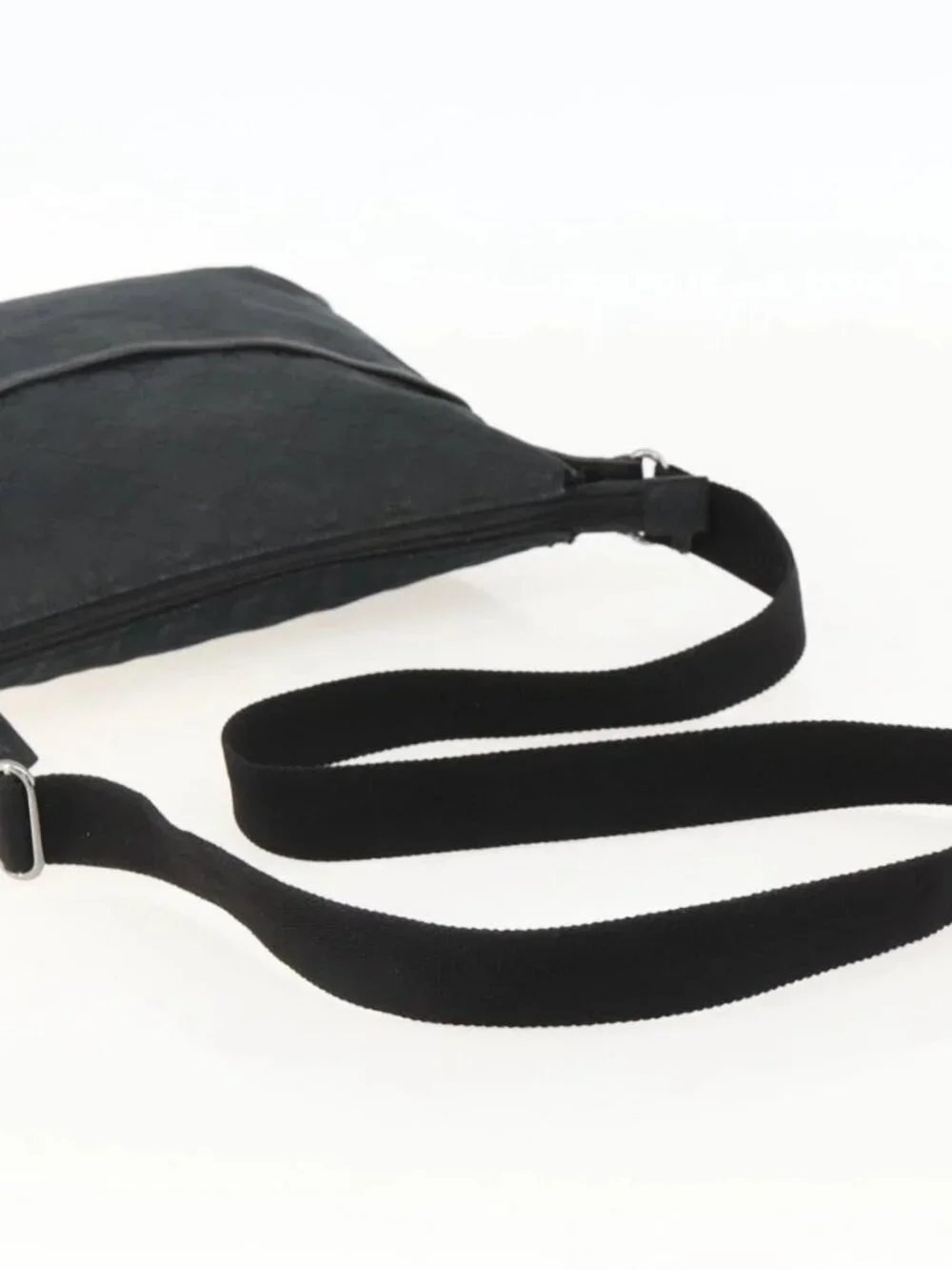 GUCCI GG Canvas Shoulder Bag Black Silver 145357 Auth 175338